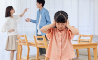 15 Red Flags He’s Seeing Someone Else