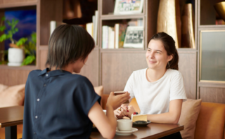 Top 6 Romantic Valentine’s Gifts for Her That Aren’t Flowers