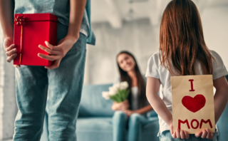 Top 5 Traits of Daughters of Narcissistic Mothers