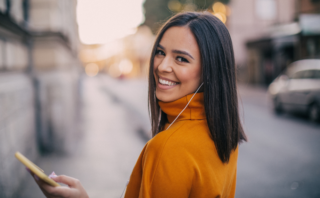 How a Narcissistic Mother Shapes the Way You Love and Relate to Others