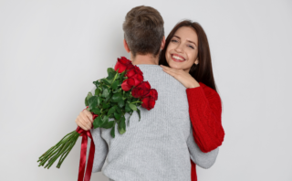 7 Things Smart Women Do in a Relationship